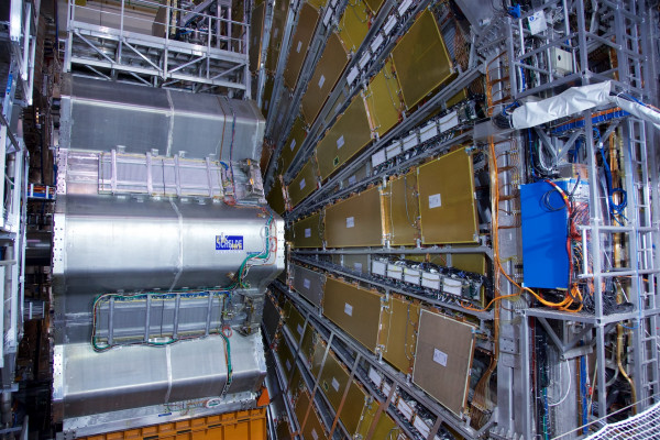 CERN_Douglas-2013-03-13-IMGL0187-1BHcQSaSH9UtPA